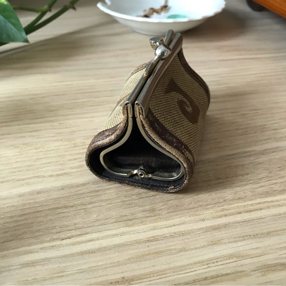 Vintage rare coin purse 🤎 - Picture 9 of 9